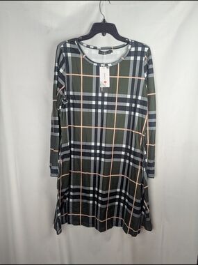 Plaid Long-Sleeve Shift Dress in Olive Green and Black